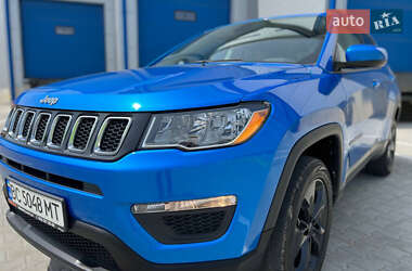 Внедорожник / Кроссовер Jeep Compass 2018 в 