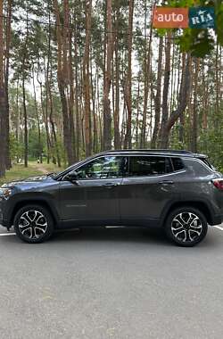 Внедорожник / Кроссовер Jeep Compass 2023 в 