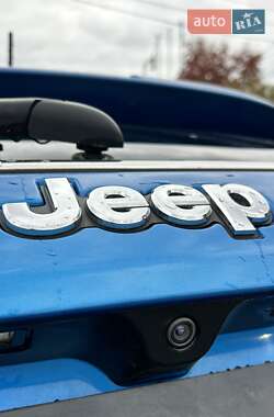 Внедорожник / Кроссовер Jeep Compass 2018 в 