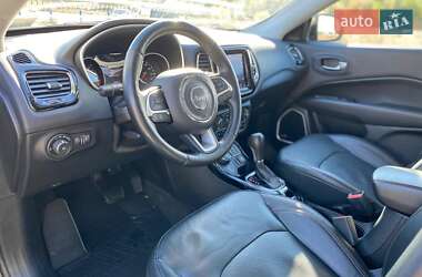 Внедорожник / Кроссовер Jeep Compass 2017 в 