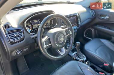 Внедорожник / Кроссовер Jeep Compass 2017 в 