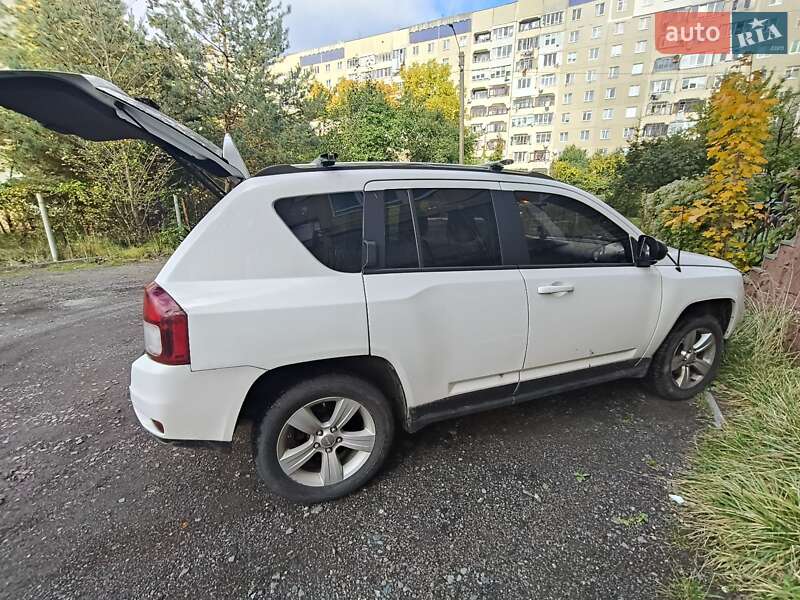 Внедорожник / Кроссовер Jeep Compass 2014 в Львове