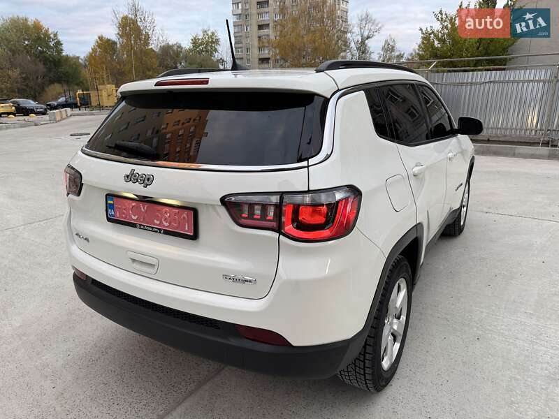 Внедорожник / Кроссовер Jeep Compass 2017 в Киеве