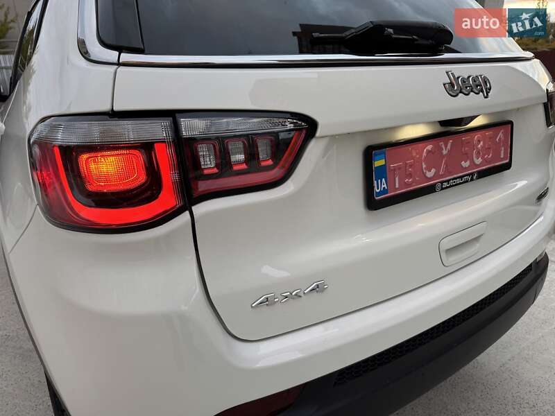 Внедорожник / Кроссовер Jeep Compass 2017 в Киеве