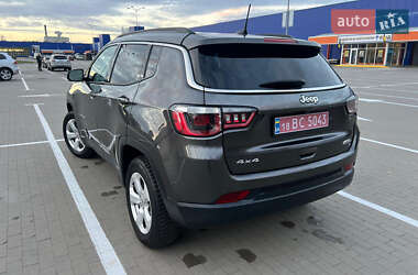 Внедорожник / Кроссовер Jeep Compass 2018 в 