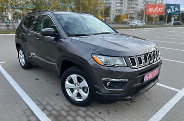 Внедорожник / Кроссовер Jeep Compass 2018 в 