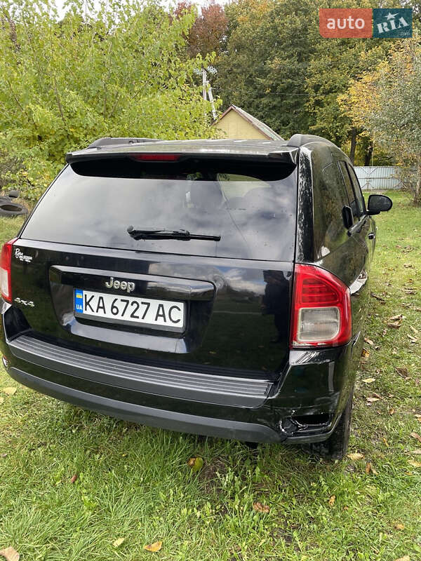 Внедорожник / Кроссовер Jeep Compass 2012 в Киеве