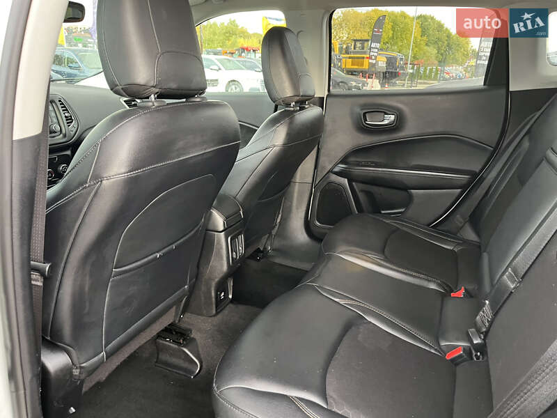 Позашляховик / Кросовер Jeep Compass 2017 в Львові