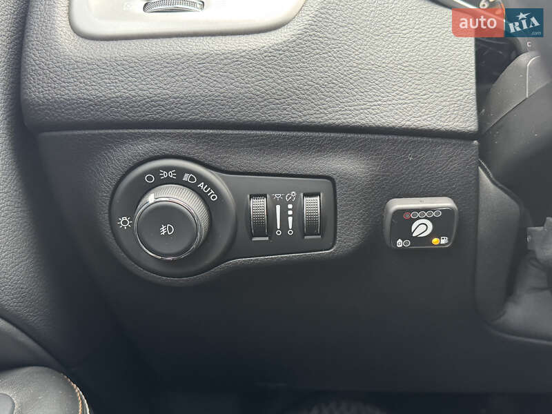 Внедорожник / Кроссовер Jeep Compass 2018 в Сумах