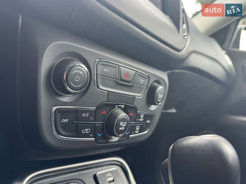 Внедорожник / Кроссовер Jeep Compass 2018 в Днепре фото 36 Внедорожник / Кроссовер Jeep Compass 2018 в Днепре