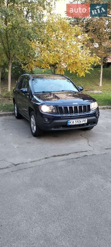 Внедорожник / Кроссовер Jeep Compass 2016 в Киеве