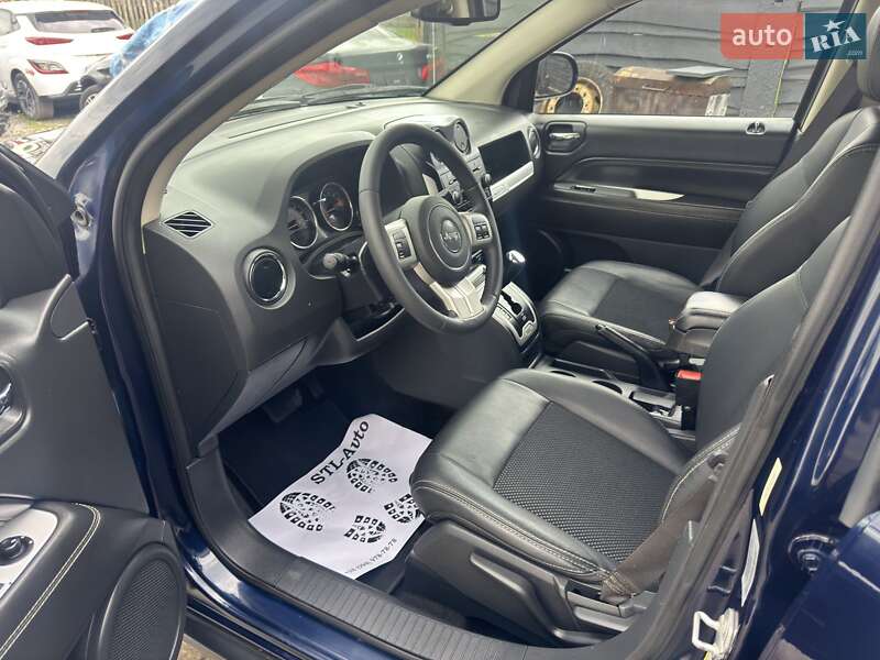Внедорожник / Кроссовер Jeep Compass 2016 в Киеве