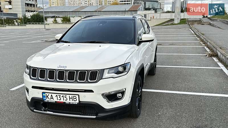 Внедорожник / Кроссовер Jeep Compass 2020 в Киеве