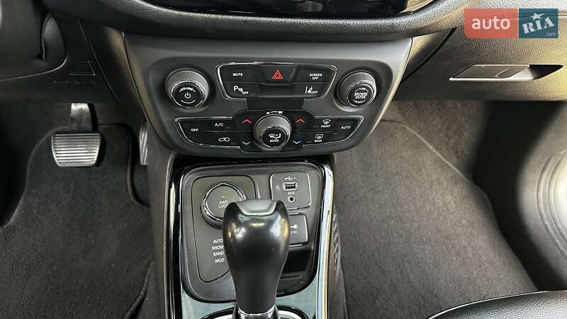 Внедорожник / Кроссовер Jeep Compass 2020 в Киеве