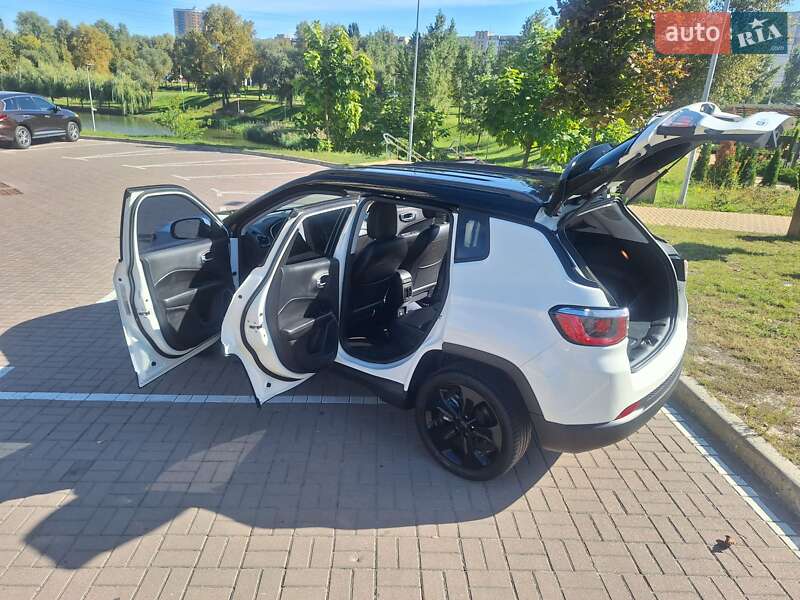 Позашляховик / Кросовер Jeep Compass 2018 в Києві