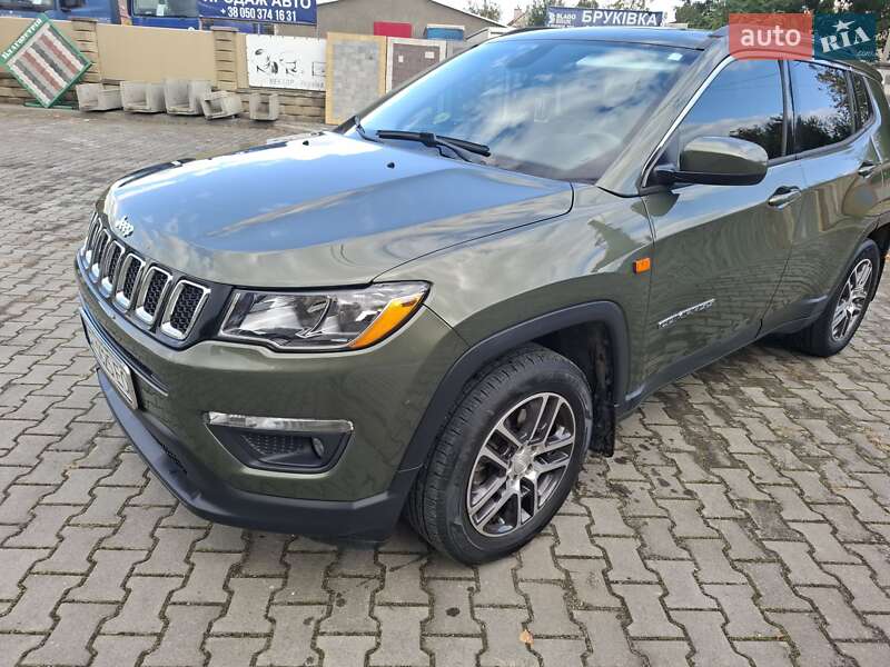 Позашляховик / Кросовер Jeep Compass 2017 в Чернівцях