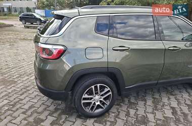 Позашляховик / Кросовер Jeep Compass 2017 в Чернівцях