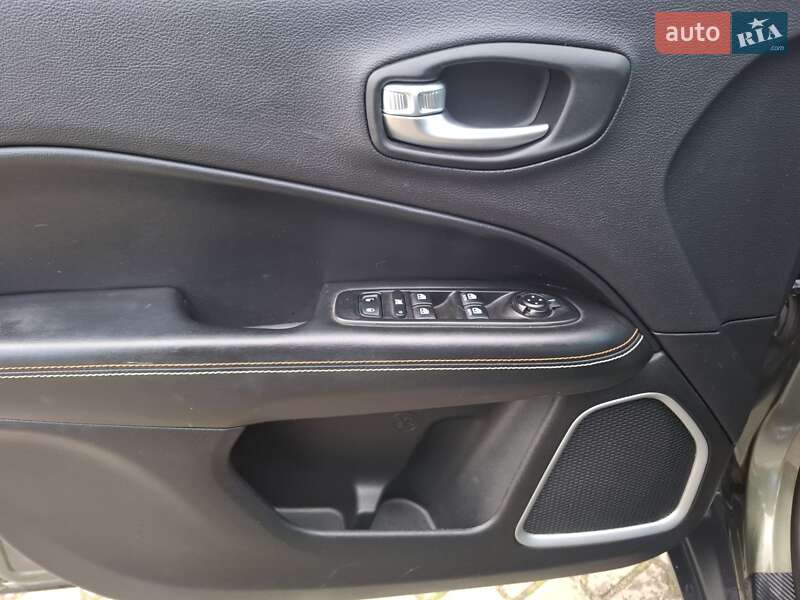 Внедорожник / Кроссовер Jeep Compass 2017 в Черновцах фото 31 Внедорожник / Кроссовер Jeep Compass 2017 в Черновцах