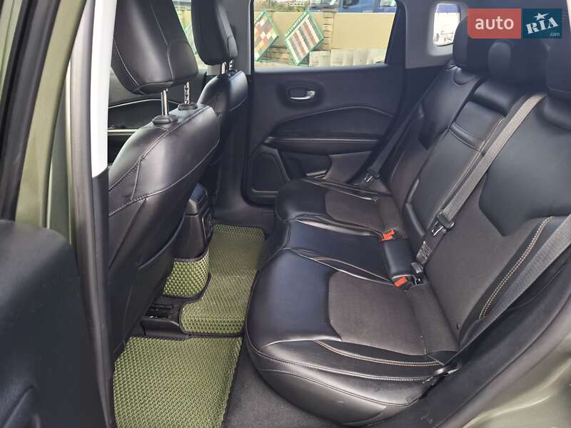 Позашляховик / Кросовер Jeep Compass 2017 в Чернівцях