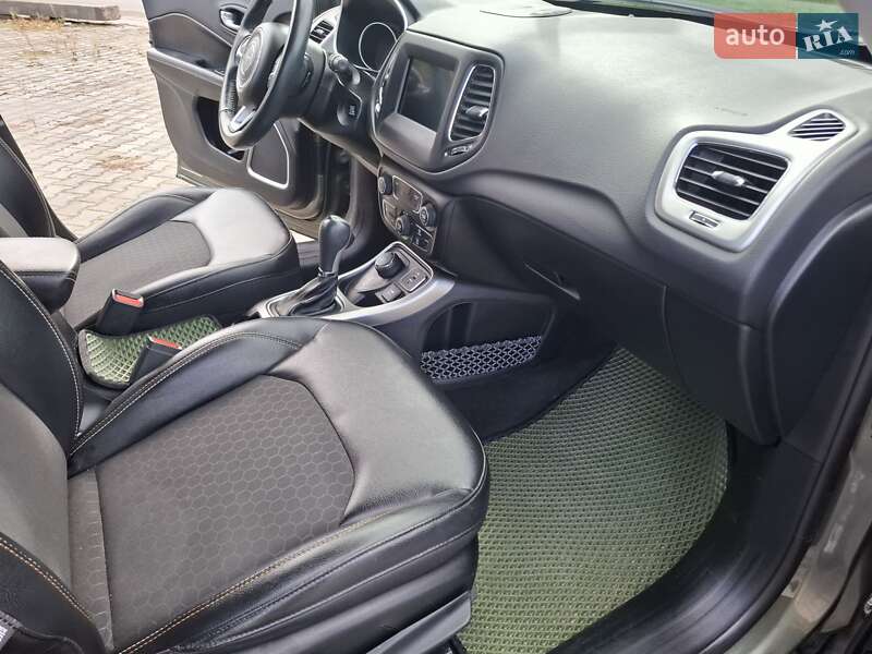 Внедорожник / Кроссовер Jeep Compass 2017 в Черновцах фото 40 Внедорожник / Кроссовер Jeep Compass 2017 в Черновцах
