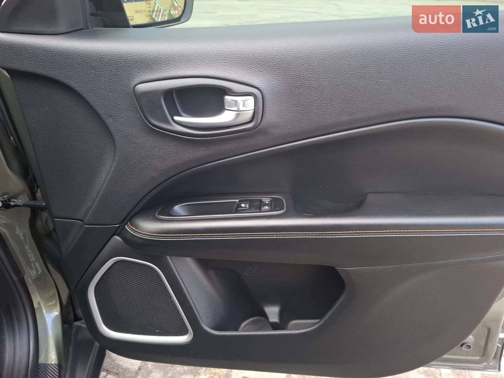 2017 Jeep Compass - мініатюра 39