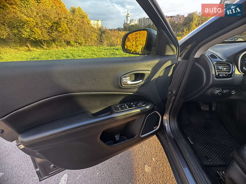 Позашляховик / Кросовер Jeep Compass 2018 в Рівному фото 13 Позашляховик / Кросовер Jeep Compass 2018 в Рівному