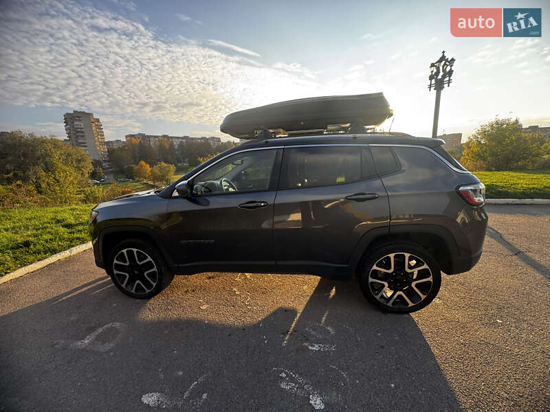 Внедорожник / Кроссовер Jeep Compass 2018 в Ровно