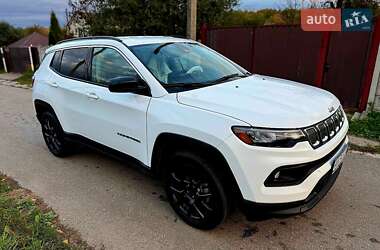 Позашляховик / Кросовер Jeep Compass 2022 в 