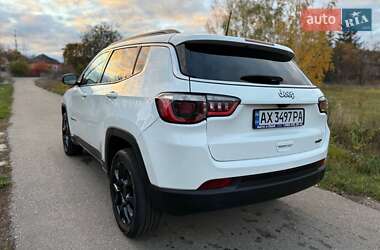 Позашляховик / Кросовер Jeep Compass 2022 в 