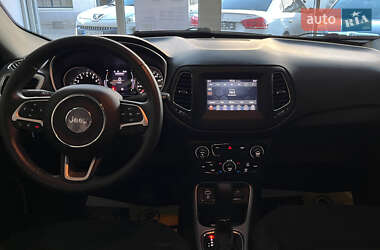 Внедорожник / Кроссовер Jeep Compass 2020 в 
