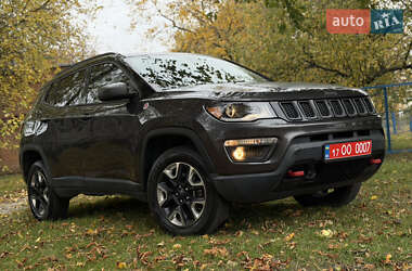 Внедорожник / Кроссовер Jeep Compass 2018 в 