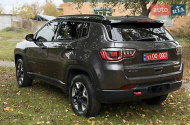 Внедорожник / Кроссовер Jeep Compass 2018 в 