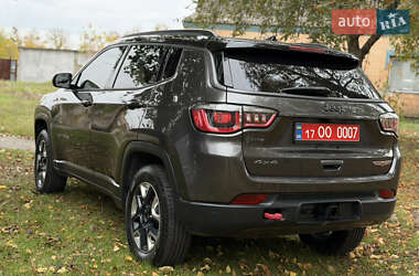 Внедорожник / Кроссовер Jeep Compass 2018 в 