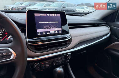 Внедорожник / Кроссовер Jeep Compass 2021 в 