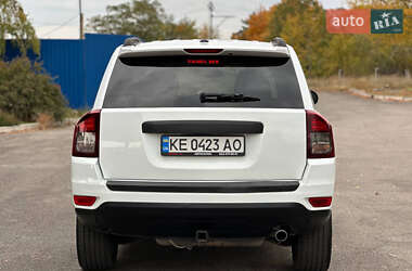 Внедорожник / Кроссовер Jeep Compass 2014 в 