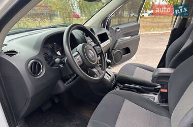 Внедорожник / Кроссовер Jeep Compass 2014 в 