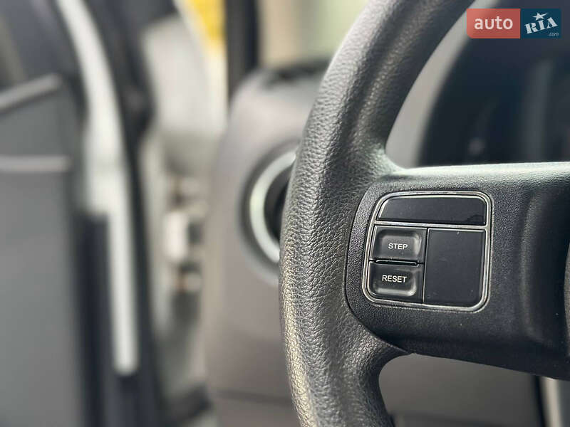 Внедорожник / Кроссовер Jeep Compass 2014 в Днепре