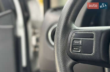 Внедорожник / Кроссовер Jeep Compass 2014 в 