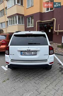 Внедорожник / Кроссовер Jeep Compass 2014 в 