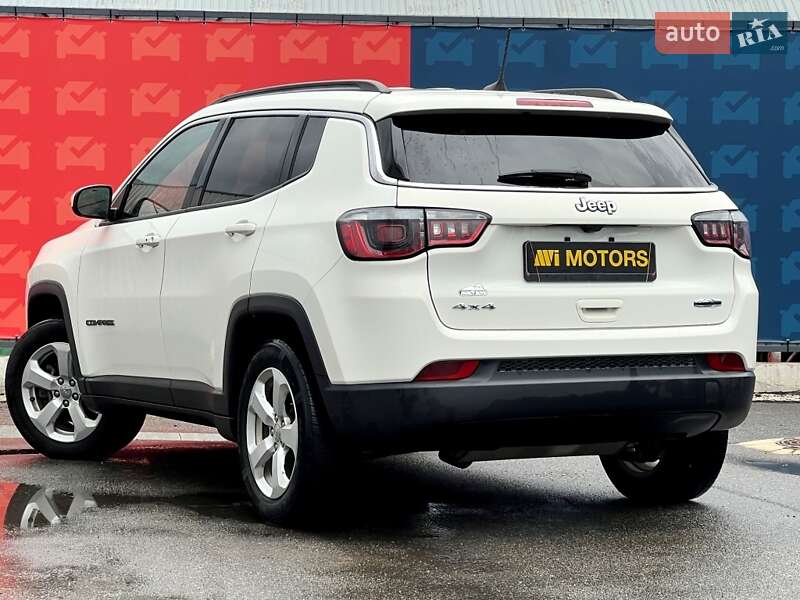 Внедорожник / Кроссовер Jeep Compass 2017 в Киеве