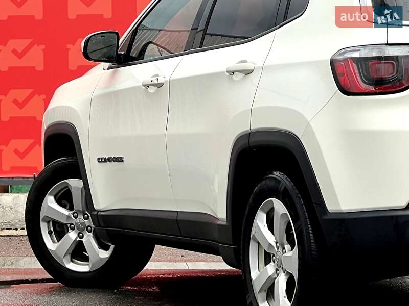 Внедорожник / Кроссовер Jeep Compass 2017 в Киеве