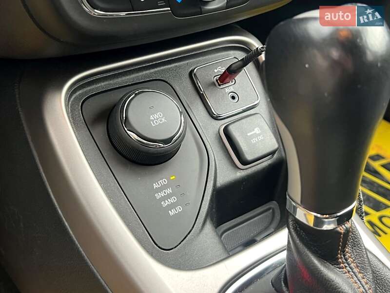 Внедорожник / Кроссовер Jeep Compass 2017 в Киеве