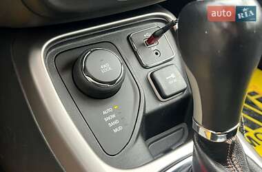 Позашляховик / Кросовер Jeep Compass 2017 в 