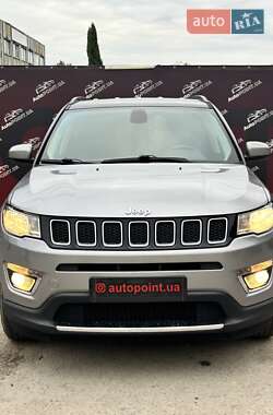 Внедорожник / Кроссовер Jeep Compass 2018 в 