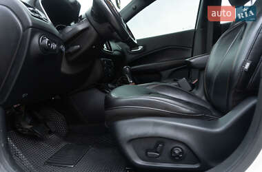 Позашляховик / Кросовер Jeep Compass 2020 в 