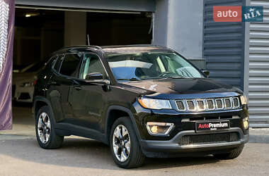 Позашляховик / Кросовер Jeep Compass 2018 в 