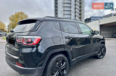 Внедорожник / Кроссовер Jeep Compass 2019 в 