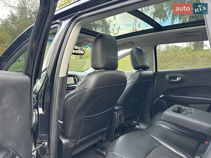 Позашляховик / Кросовер Jeep Compass 2019 в Києві фото 31 Позашляховик / Кросовер Jeep Compass 2019 в Києві