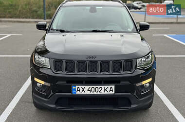 Внедорожник / Кроссовер Jeep Compass 2018 в 