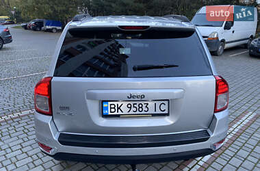 Позашляховик / Кросовер Jeep Compass 2011 в 